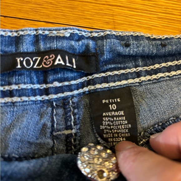 Roz and Ali Sequins Petite Women Jeans - Picture 7 of 11